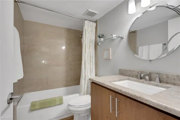 $1,295,000 | 638 7th Avenue South, Unit B638, Naples, FL 34102