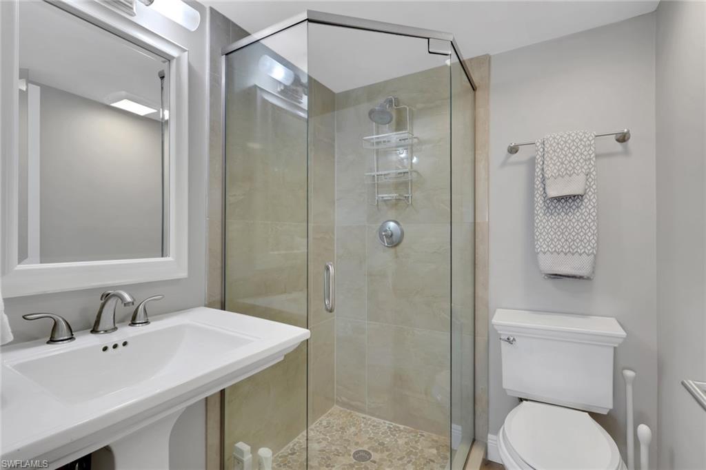 638 7th Avenue South, Unit B638 Naples, FL 34102 - Photo 16 of 49