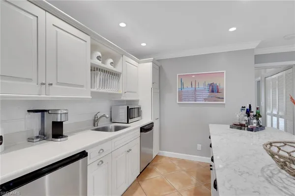 $1,295,000 | 638 7th Avenue South, Unit B638, Naples, FL 34102