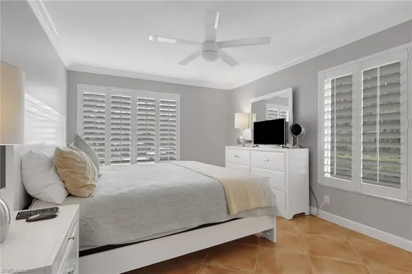 $1,295,000 | 638 7th Avenue South, Unit B638, Naples, FL 34102