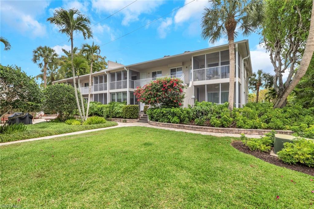638 7th Avenue South, Unit B638 Naples, FL 34102 - Photo 3 of 49