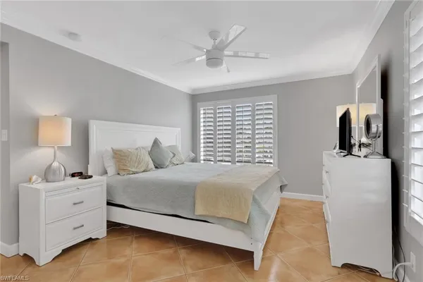 $1,295,000 | 638 7th Avenue South, Unit B638, Naples, FL 34102