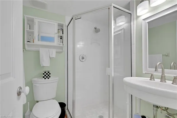 $1,295,000 | 638 7th Avenue South, Unit B638, Naples, FL 34102