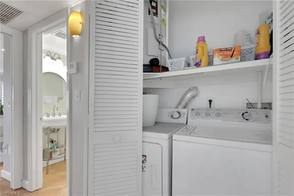 $1,295,000 | 638 7th Avenue South, Unit B638, Naples, FL 34102