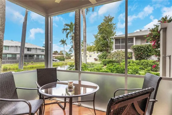 $1,295,000 | 638 7th Avenue South, Unit B638, Naples, FL 34102