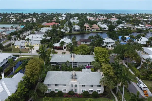 $1,295,000 | 638 7th Avenue South, Unit B638, Naples, FL 34102