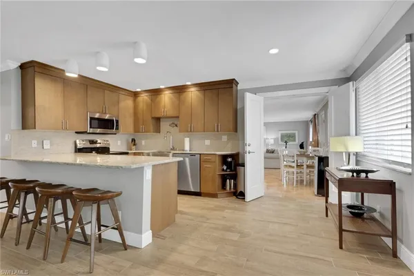 $1,295,000 | 638 7th Avenue South, Unit B638, Naples, FL 34102