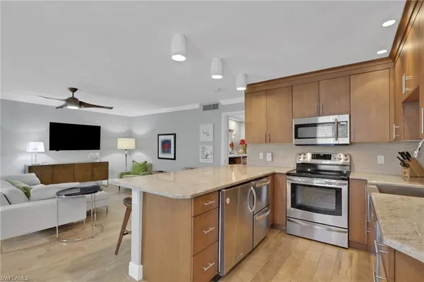 $1,295,000 | 638 7th Avenue South, Unit B638, Naples, FL 34102