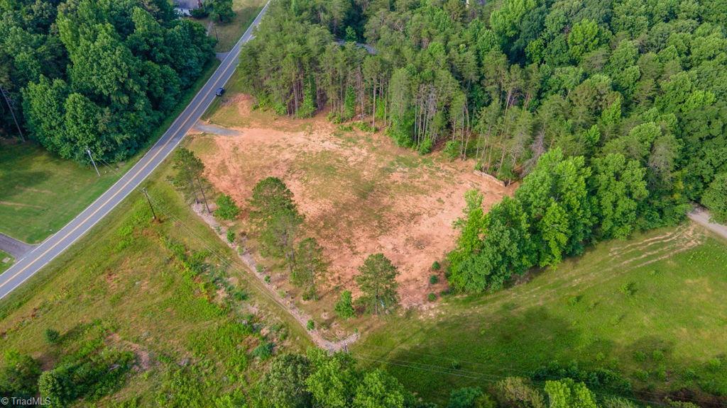 9270 Styers Ferry Road Clemmons, NC 27012 - Photo 9 of 20 Gallery Image 9