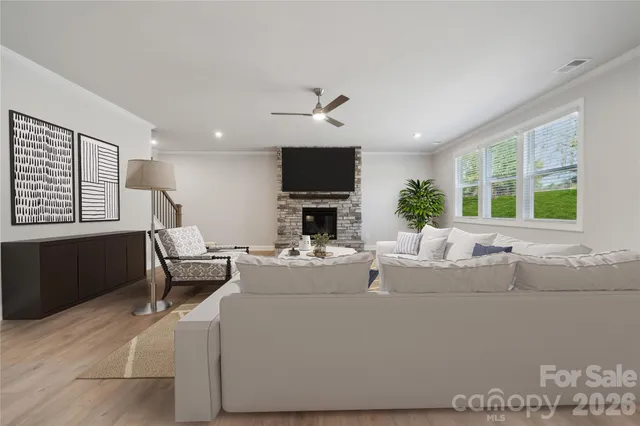 $725,000 | 407 Alameda Way, Matthews, NC 28104