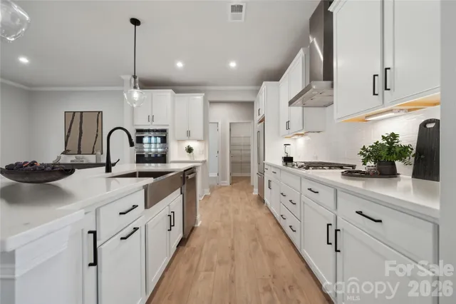 $725,000 | 407 Alameda Way, Matthews, NC 28104