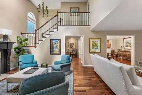 $749,000 | 1140 Hollybrook Drive, Wayzata, MN 55391