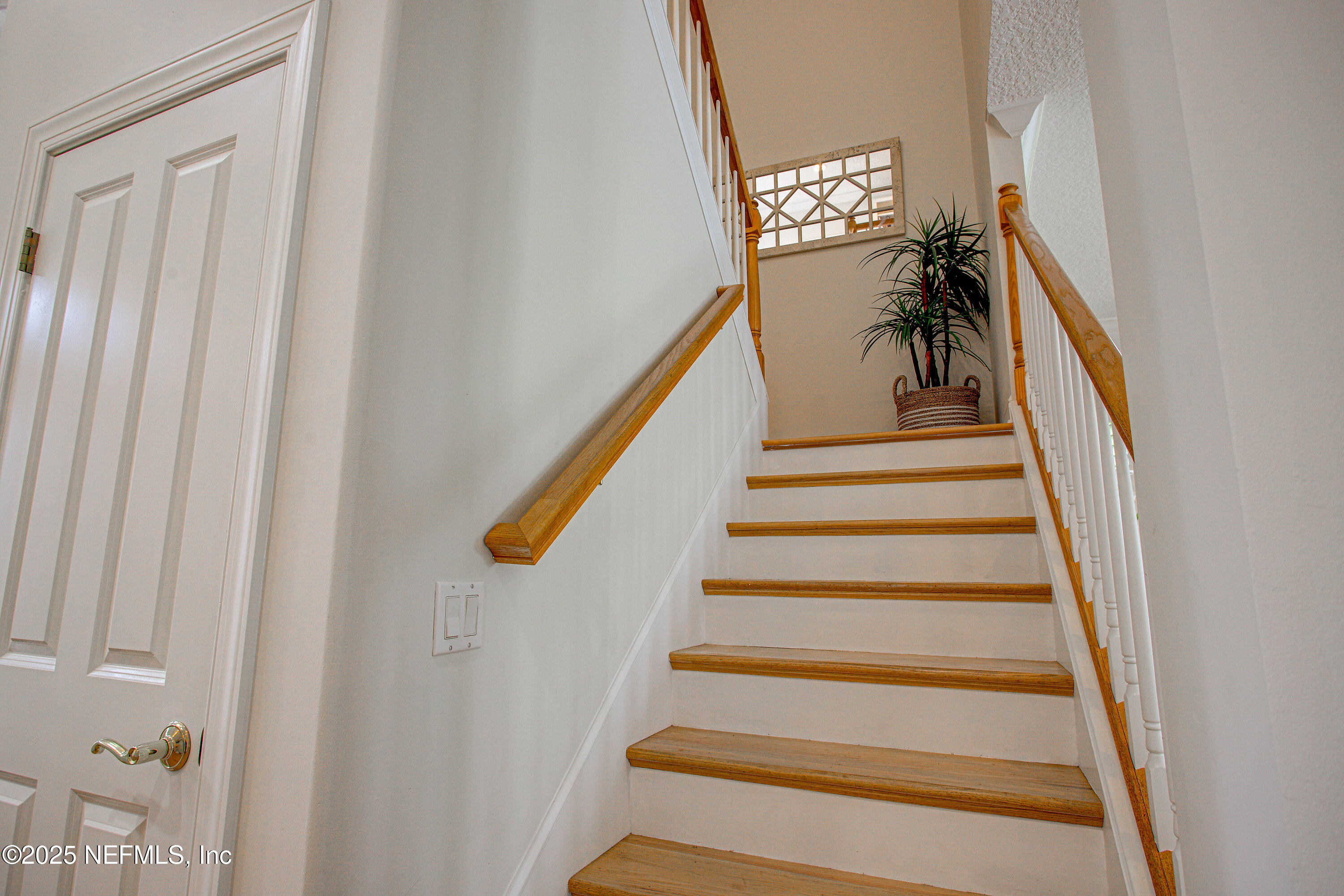 9155 June Lane St. Augustine, FL 32080 - Photo 25 of 43 a view of entryway