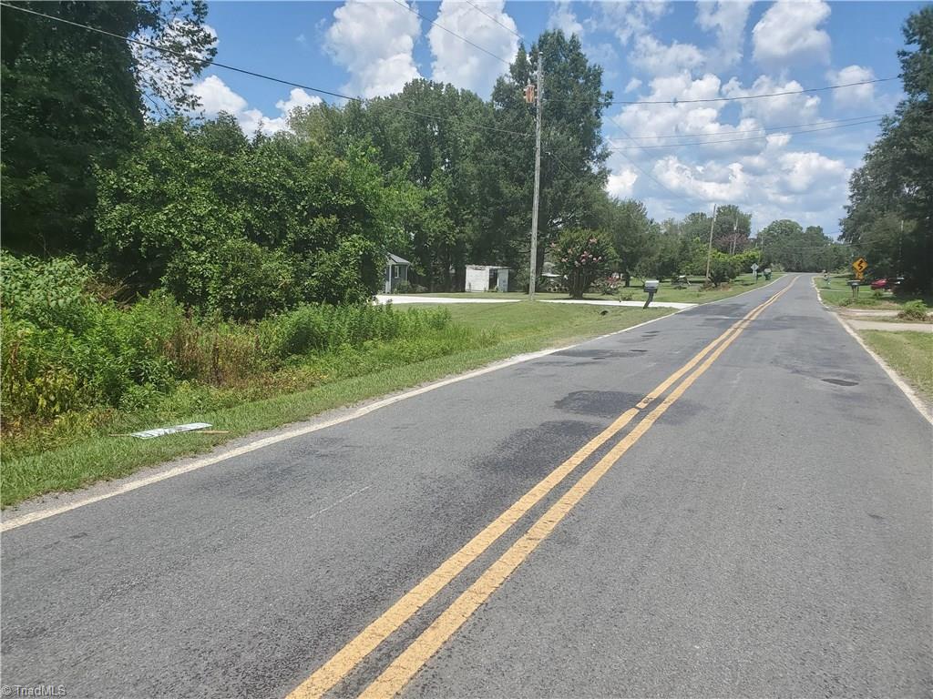 1008 Riverview Rd Extension Lexington, NC 27292 - Photo 8 of 11