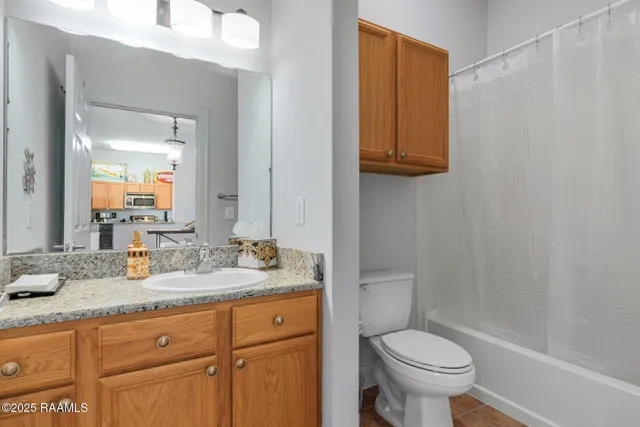 $239,500 | 201 Settlers Trace Boulevard, Unit 3405, Lafayette, LA 70508