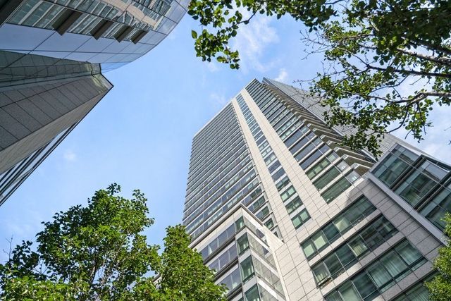 a view of an buildings in the background
