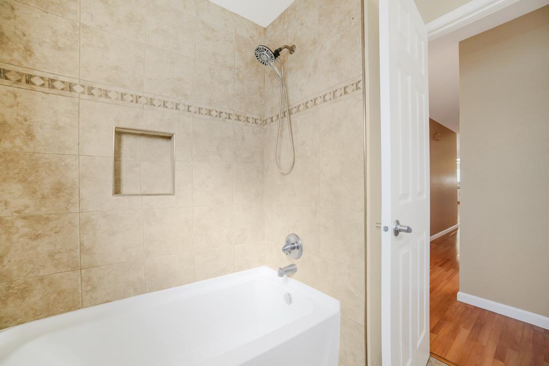 835 Fillippelli Drive Gilroy, CA 95020 - Photo 28 of 45 a bathroom with a bathtub