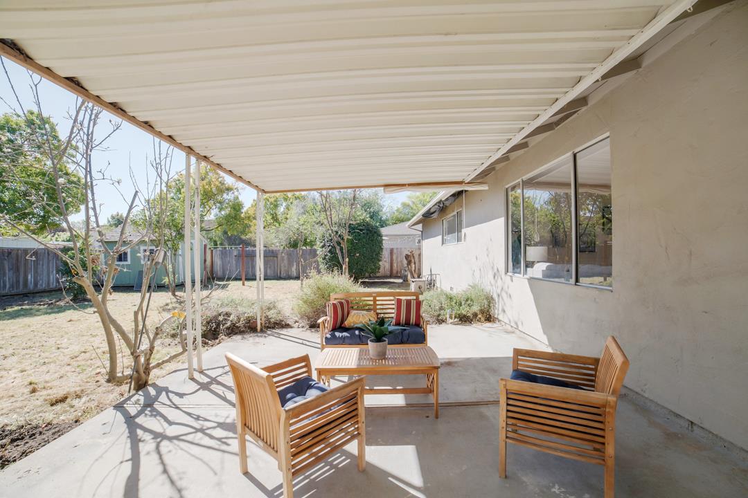 835 Fillippelli Drive Gilroy, CA 95020 - Photo 29 of 45 a backyard of a house with outdoor seating