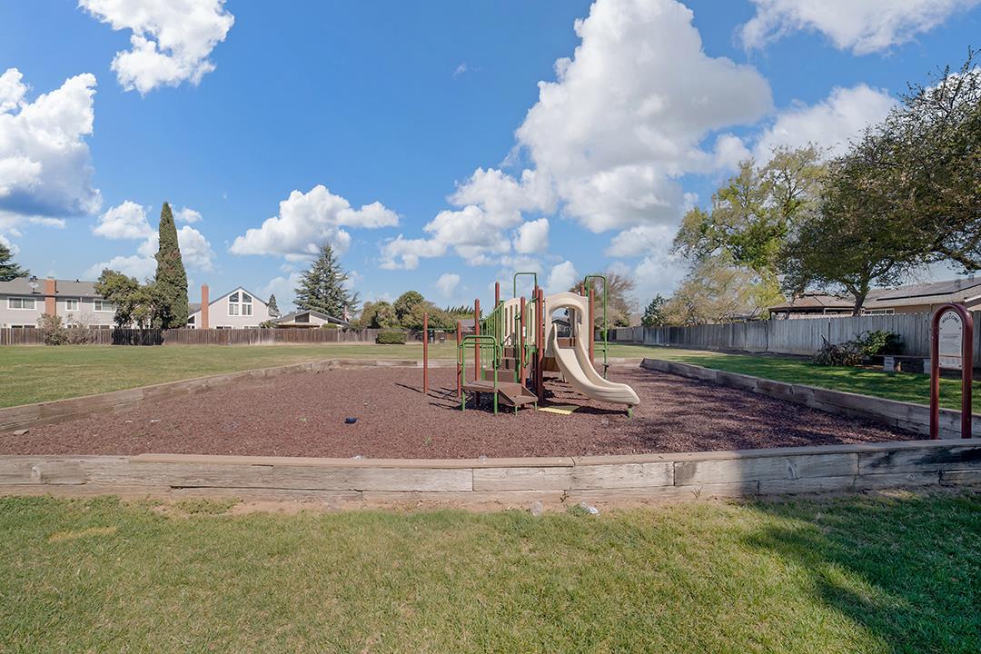 835 Fillippelli Drive Gilroy, CA 95020 - Photo 42 of 45 a view of a park