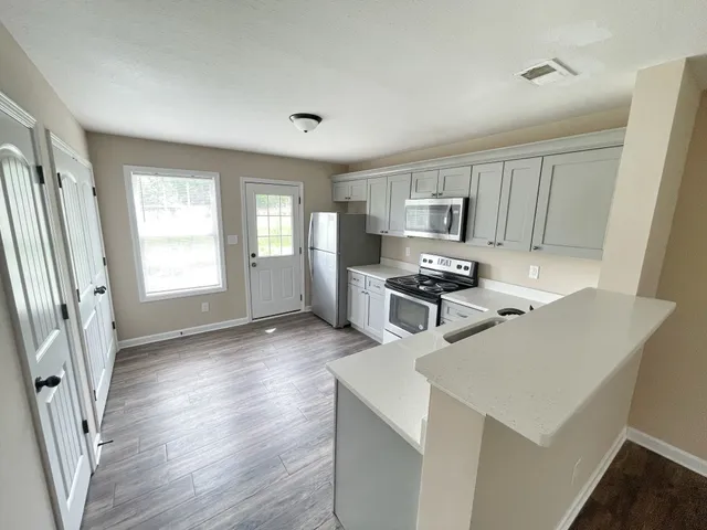 $1,100 | 382 Mcgee Court, Unit 3, Clarksville, TN 37040