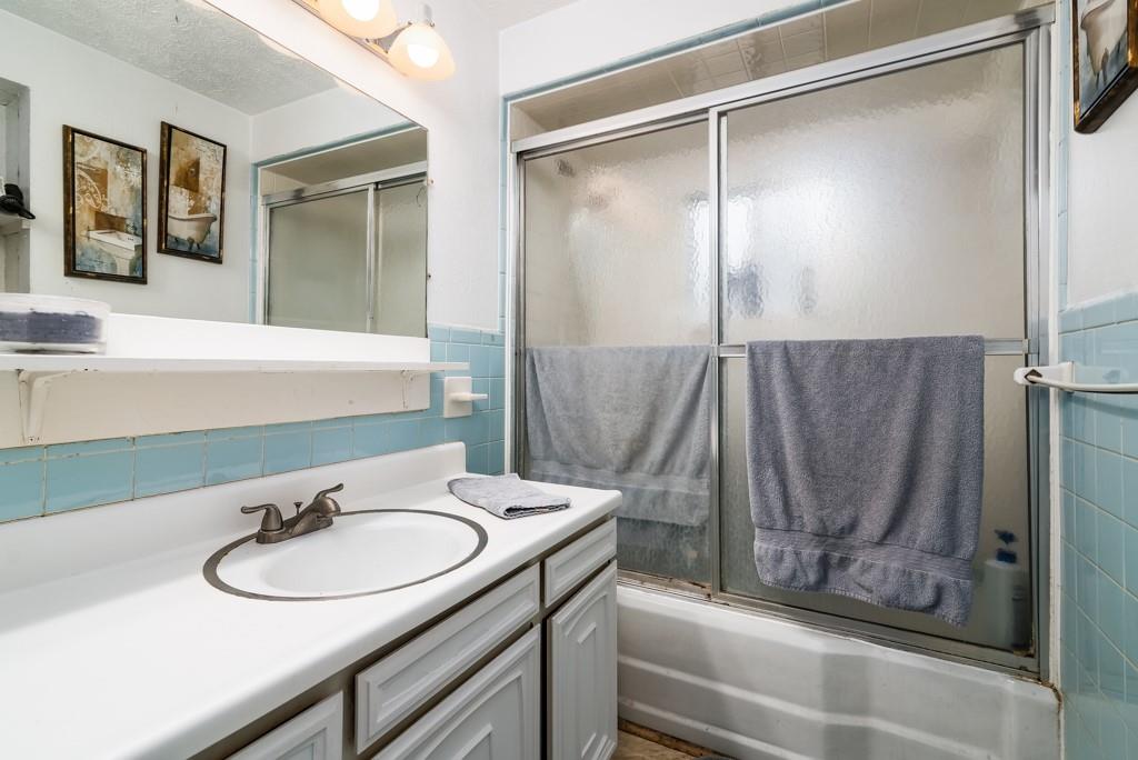 8180 Peebles Road Pittsburgh, PA 15237 - Photo 20 of 24 a bathroom with a sink and a mirror