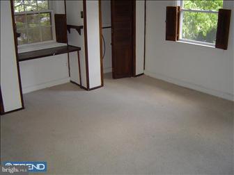 114 Boncouer Road Cheltenham, PA 19012 - Photo 2 of 5 Bedroom - Main