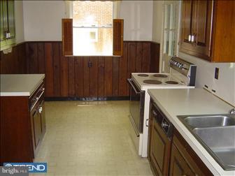 114 Boncouer Road Cheltenham, PA 19012 - Photo 3 of 5 Kitchen