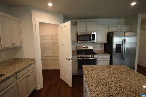 $2,500 | 167 Virginia Avenue, Palmyra, VA 22963