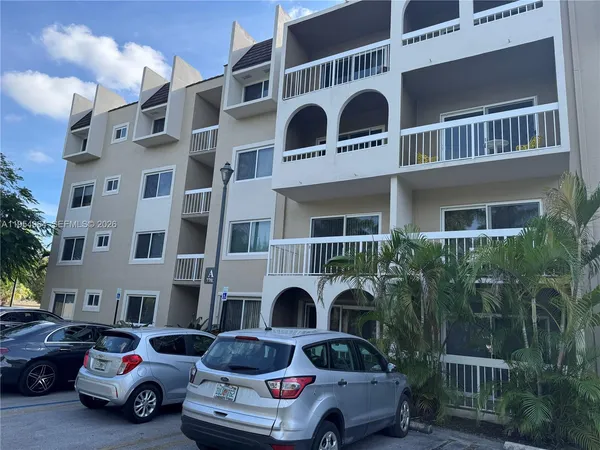 a building view with outdoor space