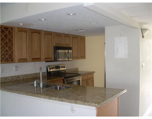 12 Royal Palm Way, Unit 301 Boca Raton, FL 33432 - Photo 5 of 12 Additional Photo