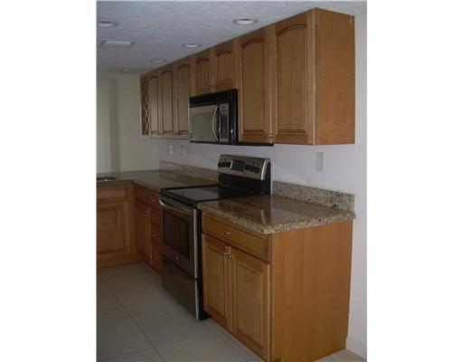 12 Royal Palm Way, Unit 301 Boca Raton, FL 33432 - Photo 6 of 12 Additional Photo
