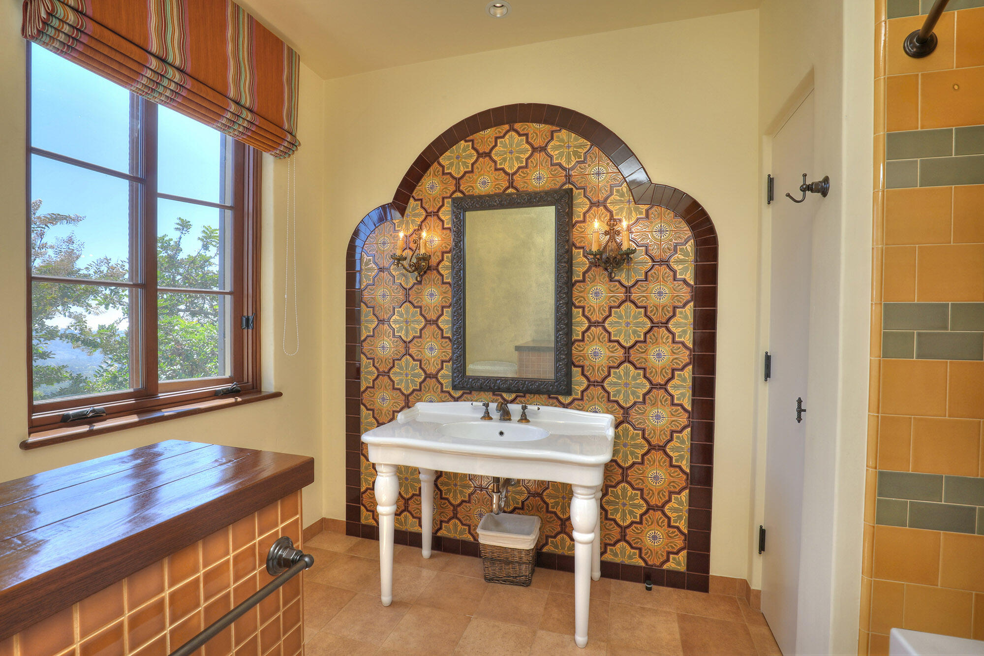 2285 Bella Vista Drive Montecito, CA 93108 - Photo 24 of 34 Bedroom 4 Ensuite Bath