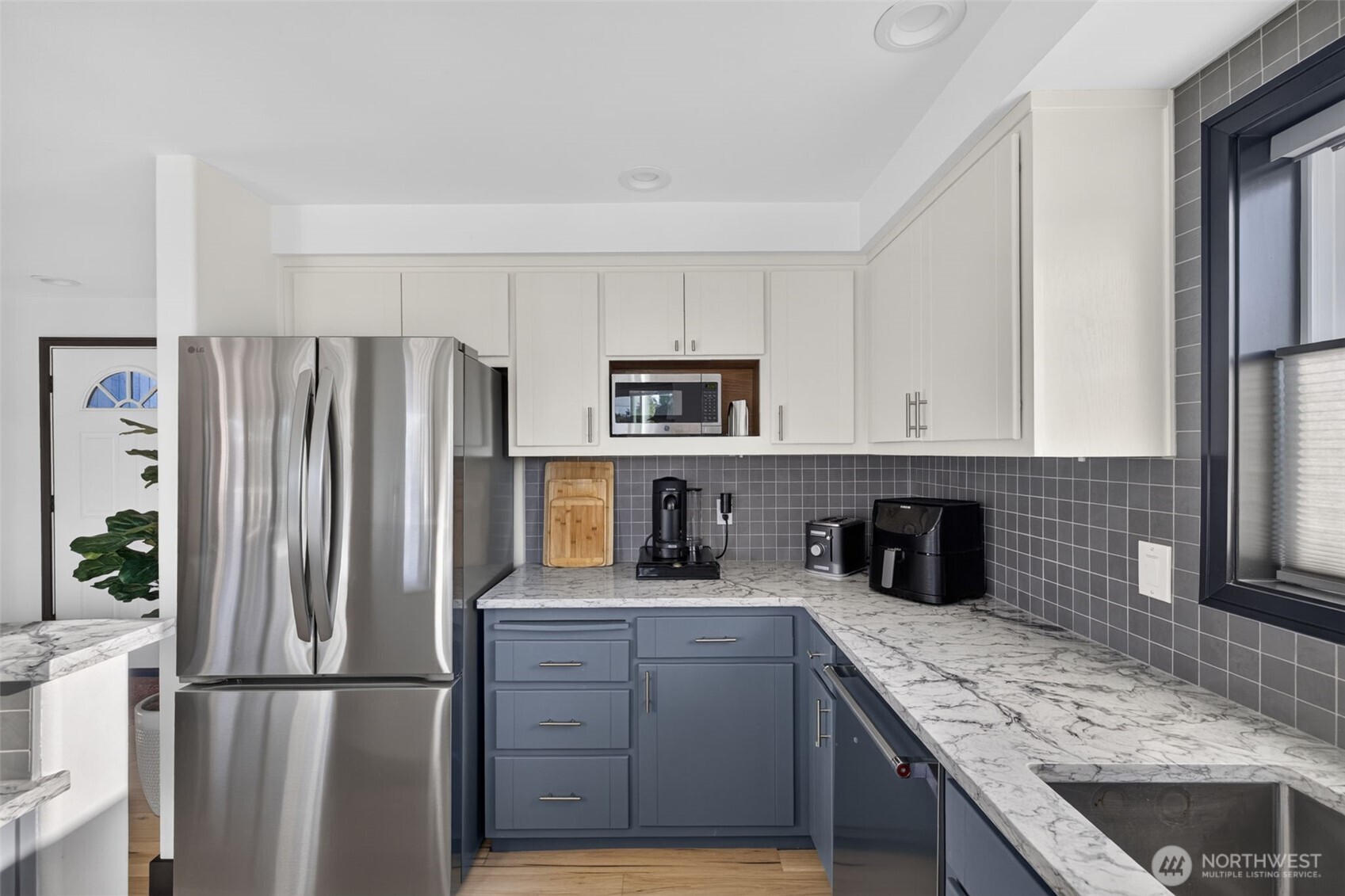 610 Daley Street, Unit E Edmonds, WA 98020 - Photo 11 of 29