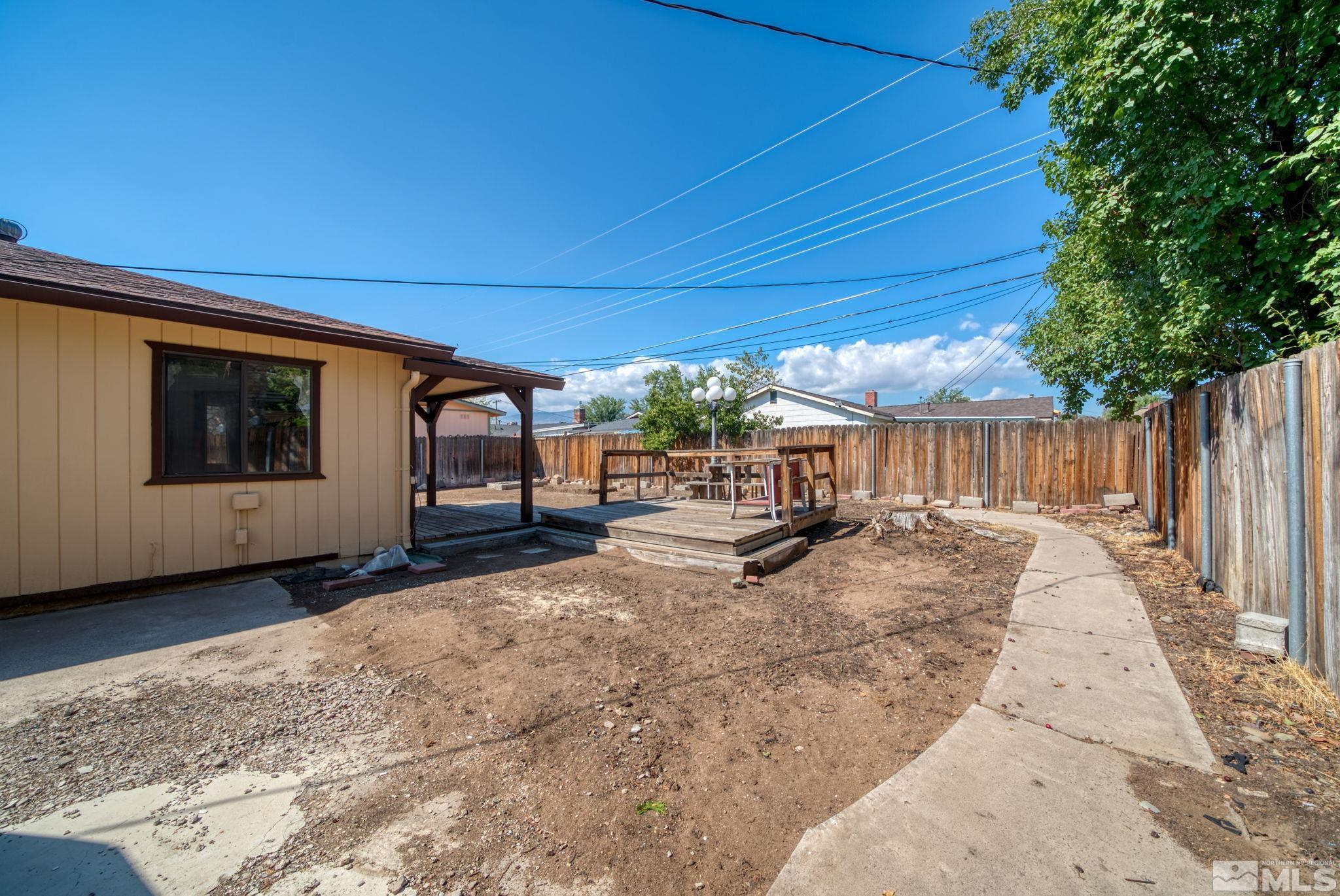 1535 Harvard Way Reno, NV 89502 - Photo 22 of 26 a view of a backyard with sitting area