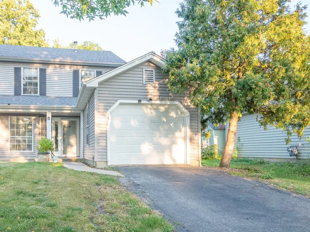 $369,999 | 1877 Appaloosa Drive, Naperville, IL 60565