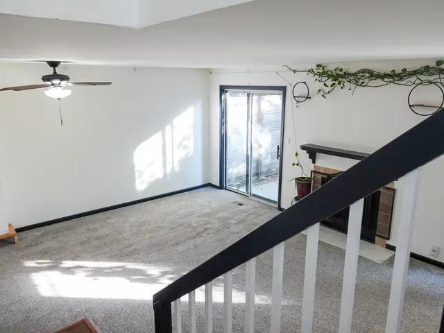 $369,999 | 1877 Appaloosa Drive, Naperville, IL 60565