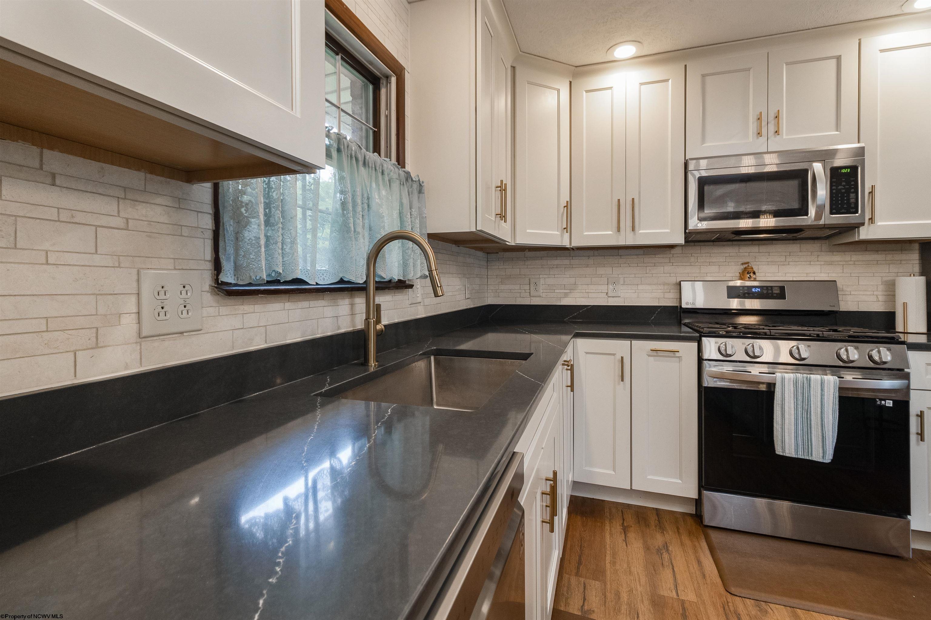 95 Cimarron Road Clarksburg, WV 26301 - Photo 13 of 40 Gallery Image 13