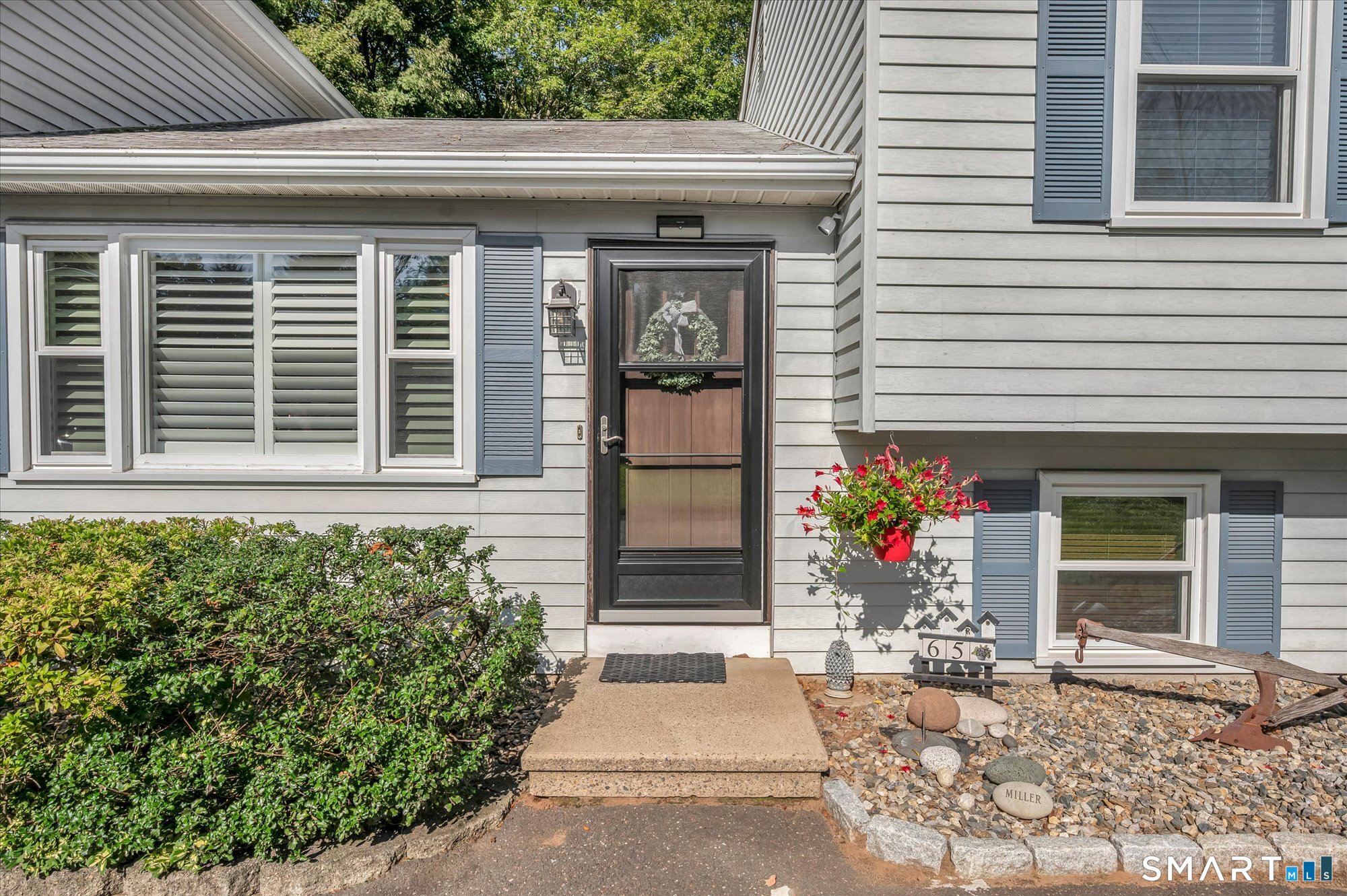 65 R Hanover Street Wallingford, CT 06492 - Photo 2 of 37 Gallery Image 2