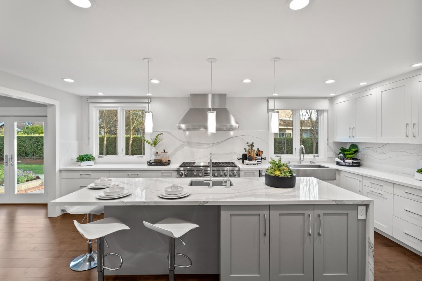 389 Bryant Avenue Mountain View, CA 94040 - Photo 10 of 61