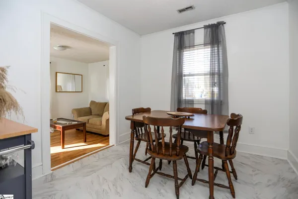 $2,150 | 107 Brookdale Avenue, Greenville, SC 29607