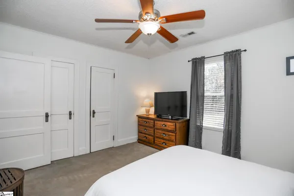 $1,950 | 107 Brookdale Avenue, Greenville, SC 29607