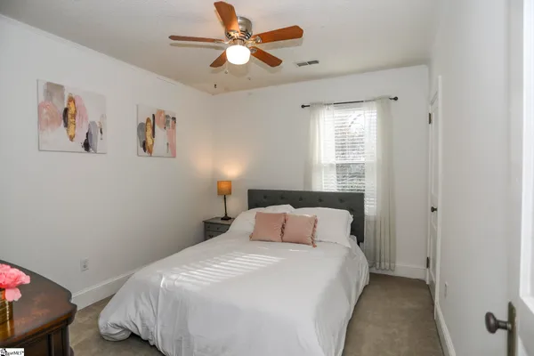 $1,950 | 107 Brookdale Avenue, Greenville, SC 29607