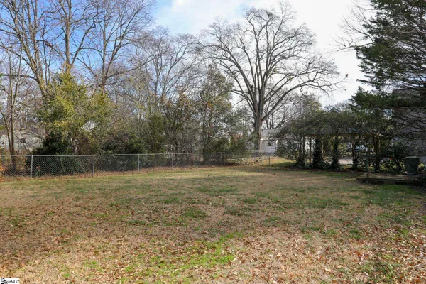 $1,950 | 107 Brookdale Avenue, Greenville, SC 29607