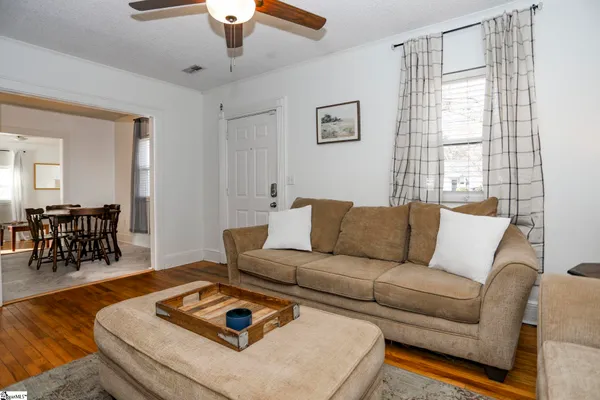 $1,950 | 107 Brookdale Avenue, Greenville, SC 29607