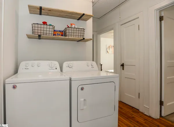 $1,950 | 107 Brookdale Avenue, Greenville, SC 29607