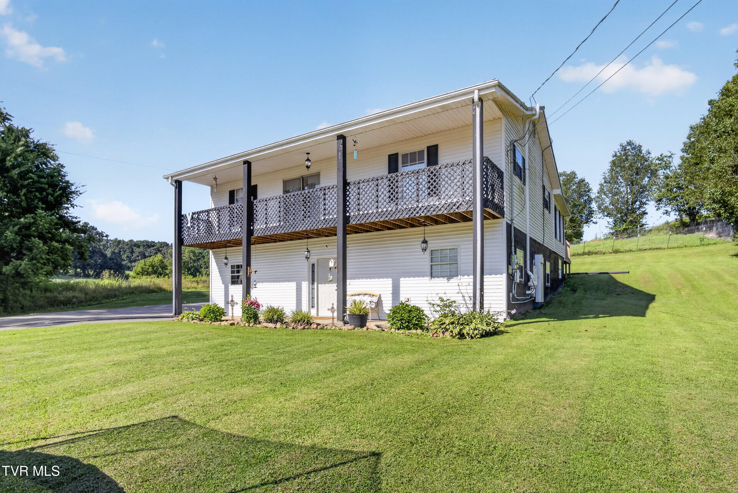 6196 Poplar Springs Road Greeneville, TN 37743 - Photo 2 of 59 DSC00681