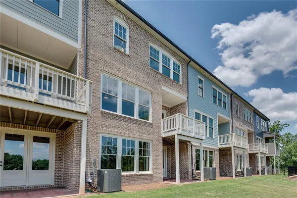 $5,500 | 435 Maplewood Drive, Roswell, GA 30075