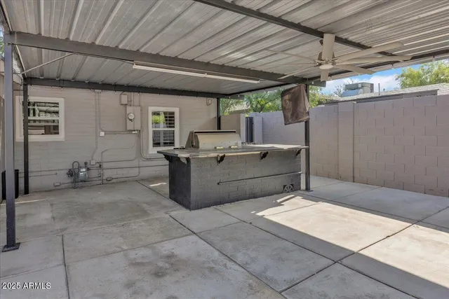 a view of a storage & utility room