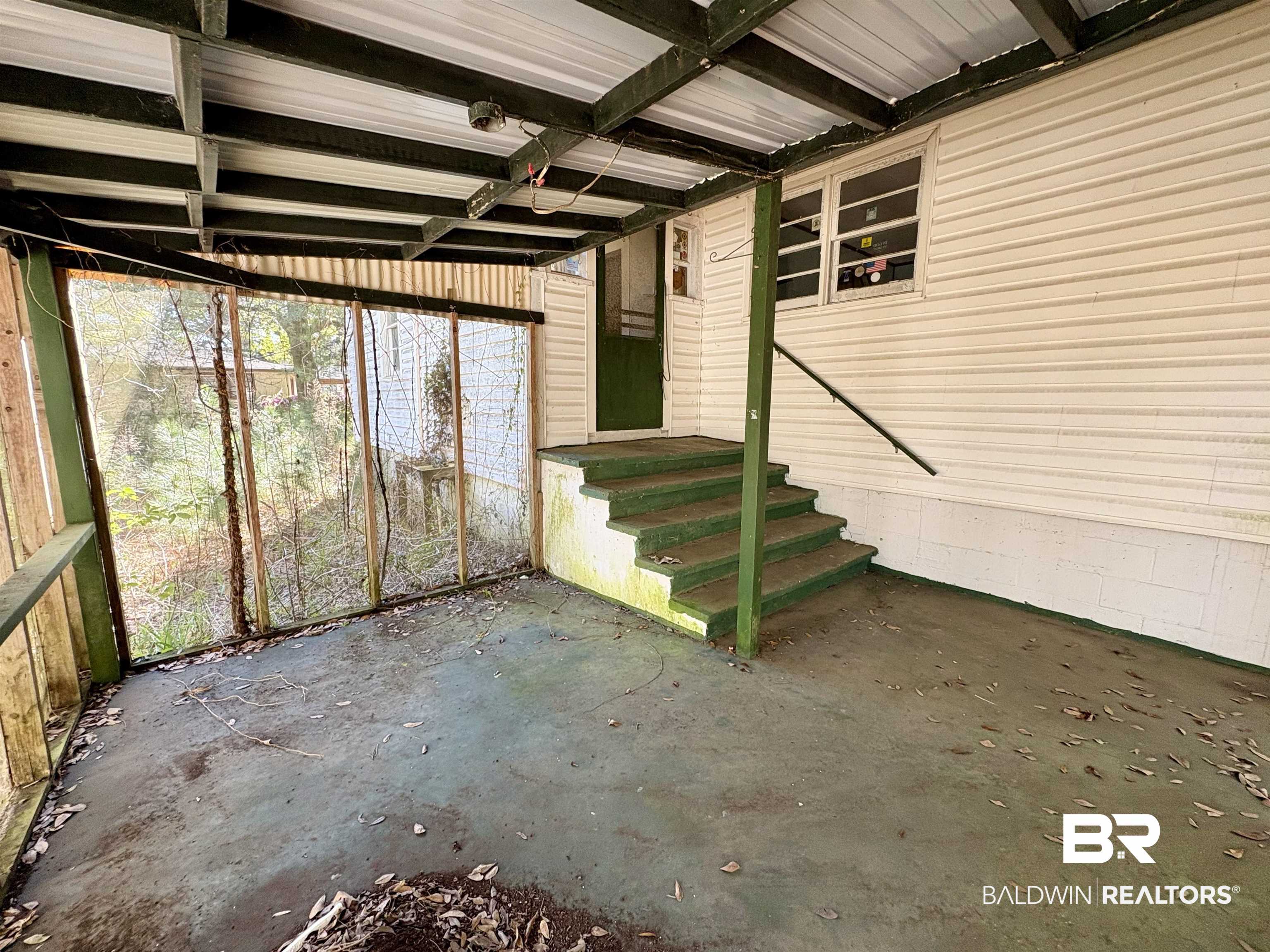 4060 Dickson Lane Mobile, AL 36618 - Photo 15 of 16 View of unfurnished sunroom