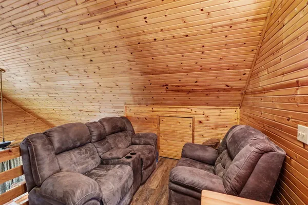 $415,000 | 20908 North Lakola Road, Tustin, MI 49688